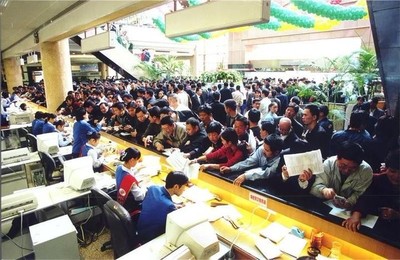 温州40年通讯变迁 从摇把子电话到万物互联